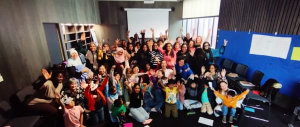 Local Creative Groups Collaborating For Change